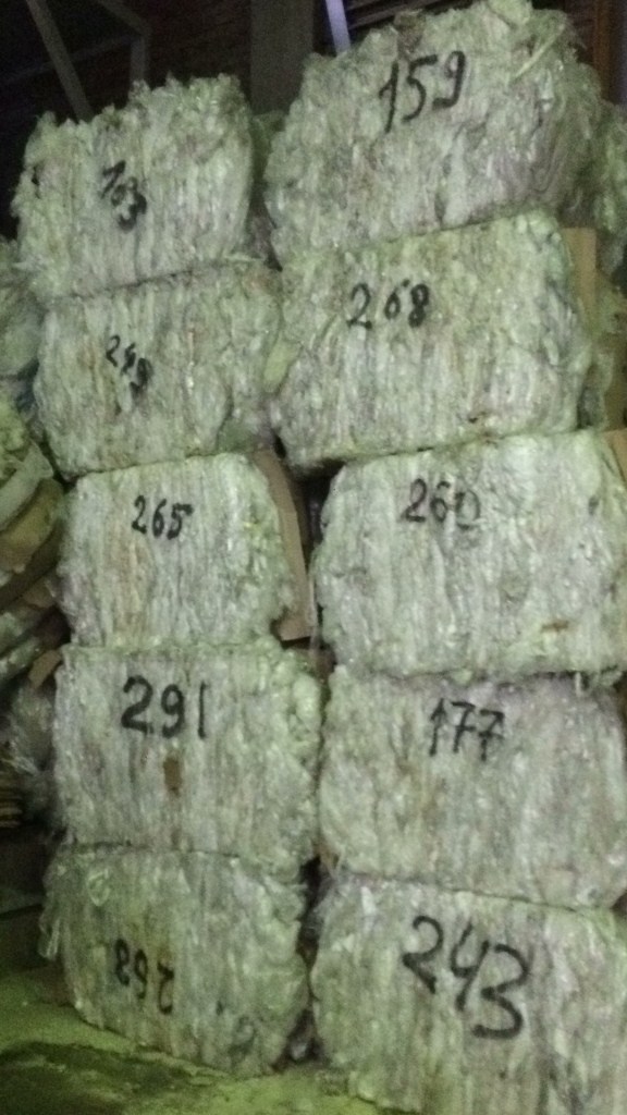 Продам стрейч пресованный со склада чистый.