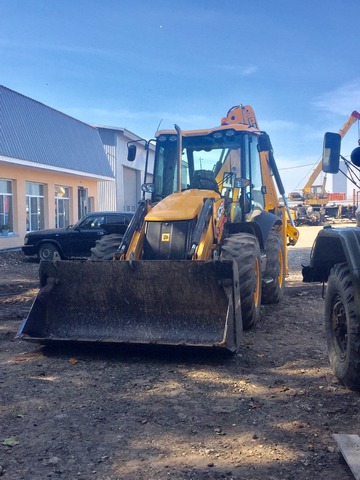 Сдатся в аренду экскаватор-погрузчик JCB 3CX