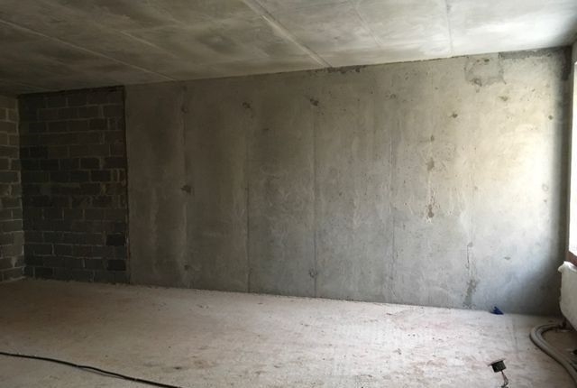 Продается 1-к квартира в развитом благоустроенном районе.